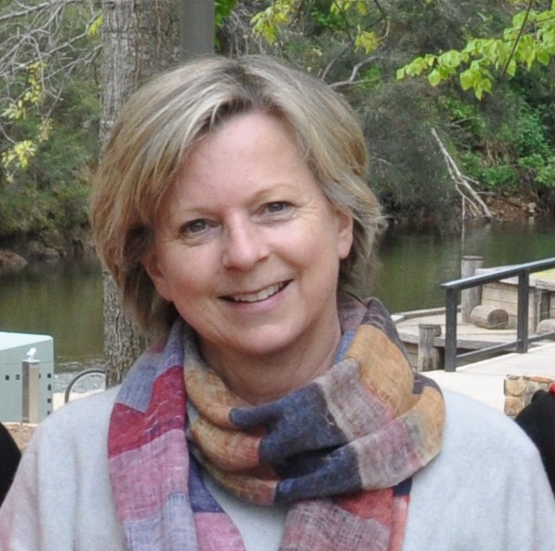 0 Joanna Baker with scarf